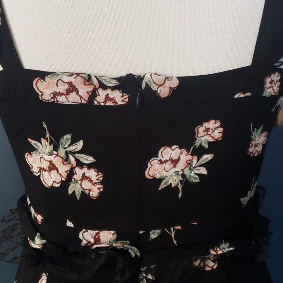 Floral Maxi Dress - Picture 8 of 8